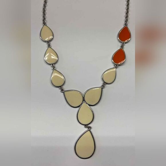 Vtg Charming Charlie Reversible Orange and Cream Necklace 17"-19" - Picture 2 of 2